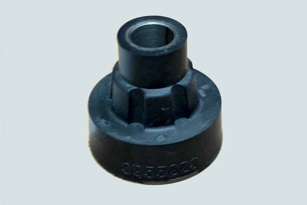 фото изолятор крышки клапанов isbe,isle (с) 3955220 3955220 